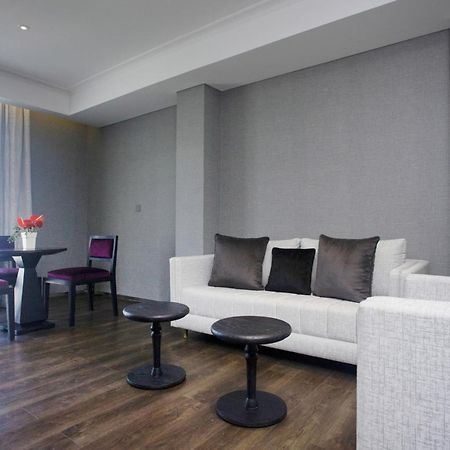 Goodrich Suites, Jakarta Buitenkant foto
