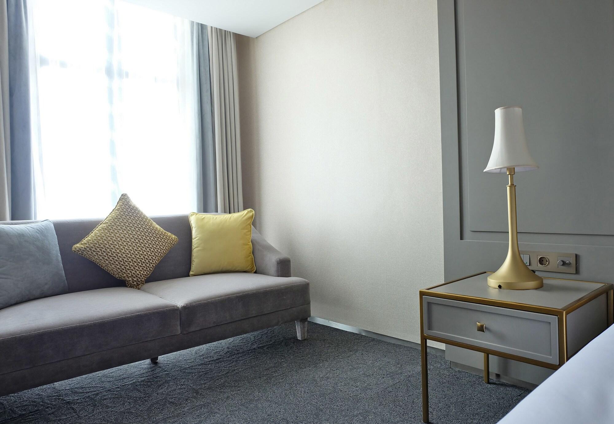 Goodrich Suites, Jakarta Buitenkant foto