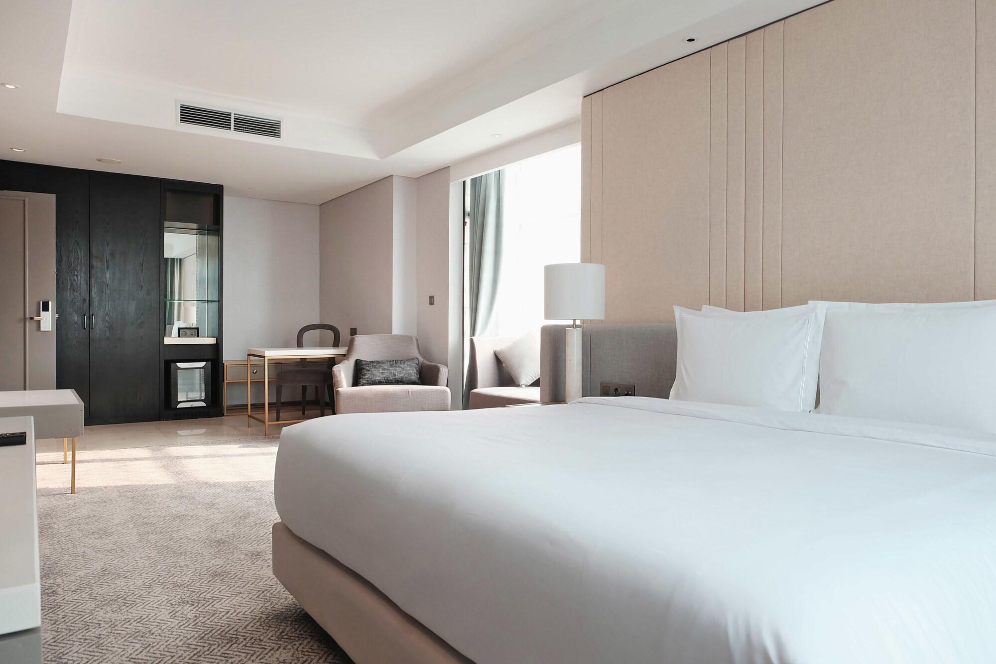 Goodrich Suites, Jakarta Buitenkant foto