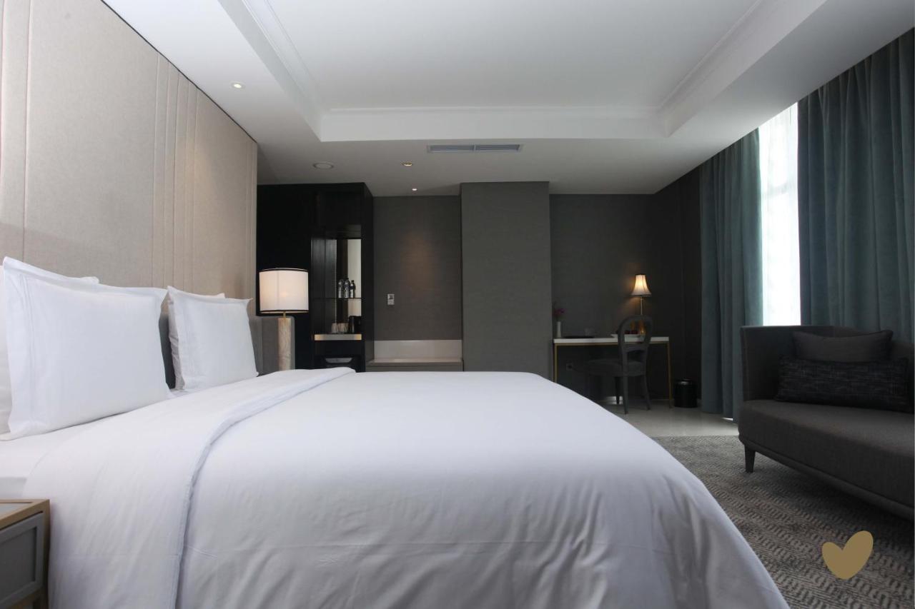 Goodrich Suites, Jakarta Buitenkant foto