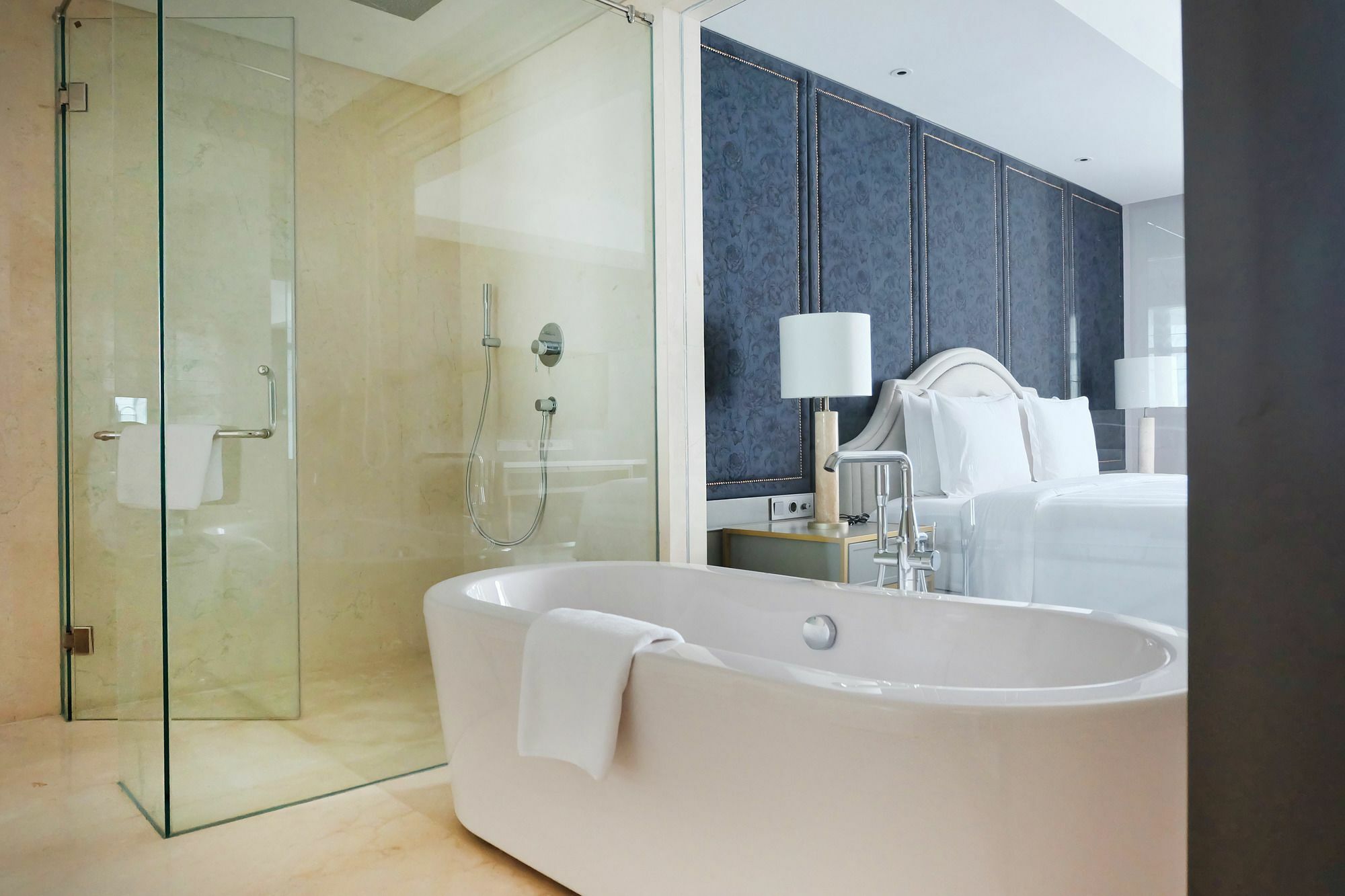 Goodrich Suites, Jakarta Buitenkant foto