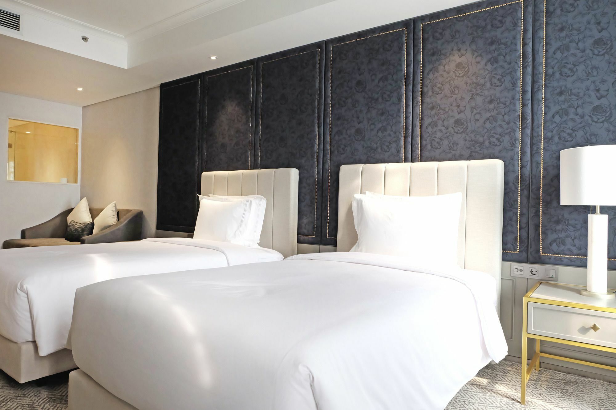 Goodrich Suites, Jakarta Buitenkant foto