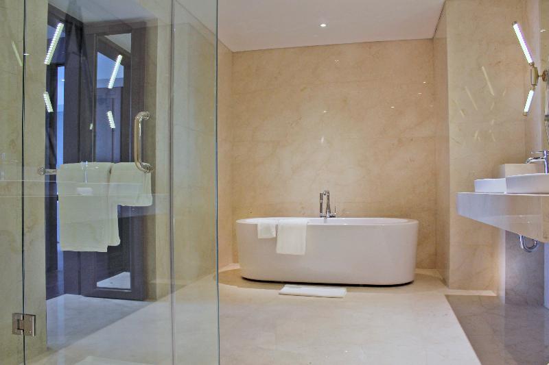 Goodrich Suites, Jakarta Buitenkant foto